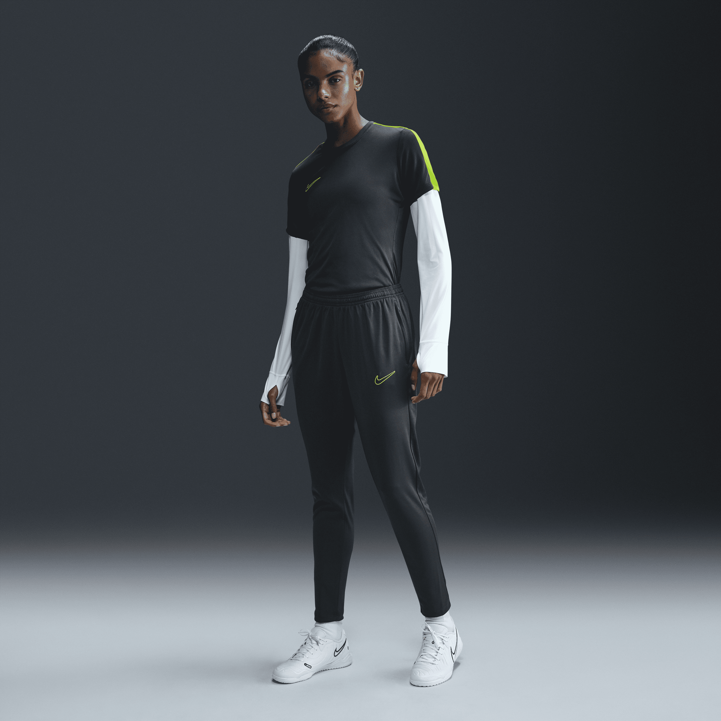 Nike Dri-FIT Academy-fodboldbukser til kvinder - grå